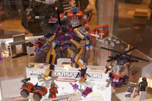 BotCon 2012: Transformers Kre-o product display - Transformers Event: DSC06379