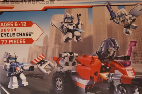 BotCon 2012: Transformers Kre-o product display - Transformers Event: DSC06392
