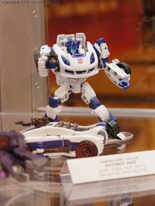 BotCon 2012: Transformers Generation "Fall of Cybertron" product display #2 - Transformers Event: DSC06988b