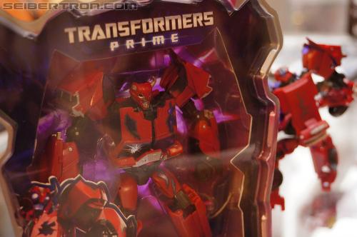 BotCon 2012: SDCC Cliffjumper "Rust In Peace" exclusive - Transformers Event: DSC06658