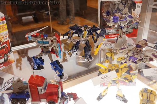 BotCon 2012: Transformers Prime product displays #2 - Transformers Event: DSC07034