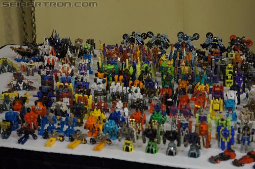 BotCon 2012: Dealer Room gallery - Transformers Event: DSC06493