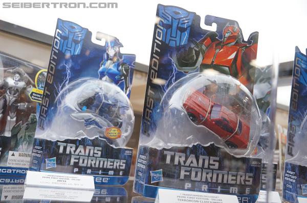 Transformers Prime First Edition Deluxes and Entertainment Pack Sighted at Retail