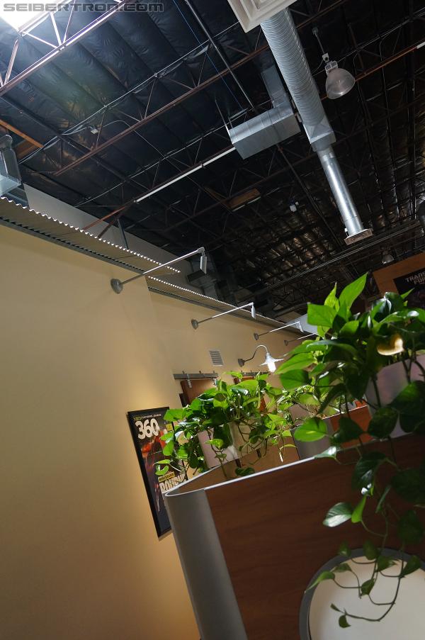 SDCC 2012: High Moon Studios tour for Transformers fansites - Transformers Event: DSC01278