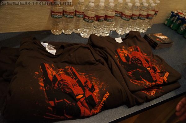 SDCC 2012: High Moon Studios tour for Transformers fansites - Transformers Event: DSC01280