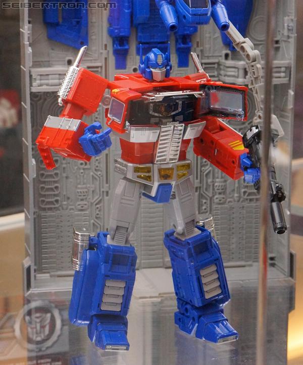 SDCC 2012: Transformers Masterpieces - Transformers Event: DSC01391aa