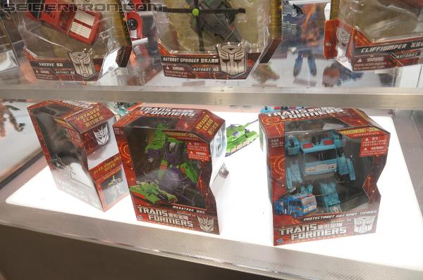 SDCC 2012: Transformers Generations China Imports - Transformers Event: DSC01956