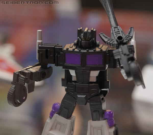 SDCC 2012: Transformers Generations China Imports - Transformers Event: DSC01996