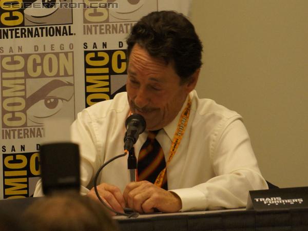 SDCC 2012: Panel - Larry King interviews Peter Cullen - Transformers Event: DSC02415a