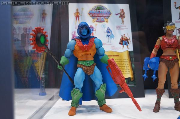 SDCC 2012: Masters of the Universe Classics from Mattel - Transformers Event: DSC03350