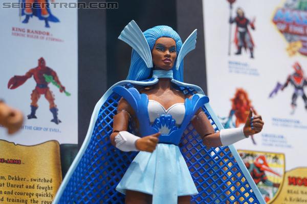 SDCC 2012: Masters of the Universe Classics from Mattel - Transformers Event: DSC03360