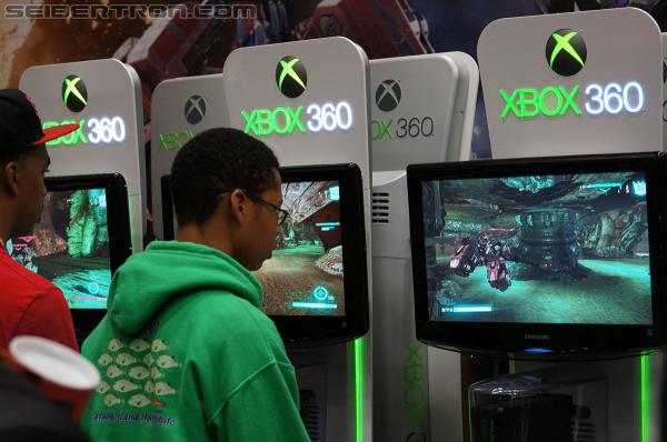 SDCC 2012: Activision Fall of Cybertron Panel and Booth - Transformers Event: DSC01694