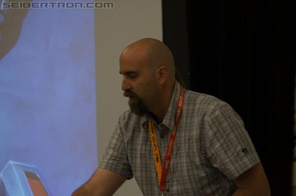 SDCC 2012: Activision Fall of Cybertron Panel and Booth - Transformers Event: DSC02667