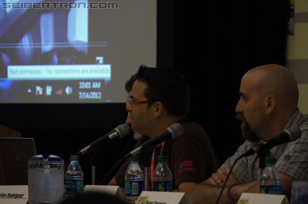 SDCC 2012: Activision Fall of Cybertron Panel and Booth - Transformers Event: DSC02694