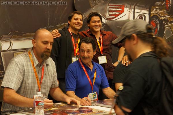 SDCC 2012: Activision Fall of Cybertron Panel and Booth - Transformers Event: DSC02891