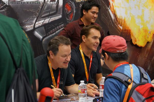 SDCC 2012: Activision Fall of Cybertron Panel and Booth - Transformers Event: DSC02935