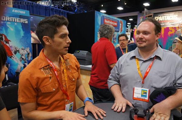 SDCC 2012: Seibertron.com visits with Transformers Prime's Jack and Miko - Transformers Event: DSC03042