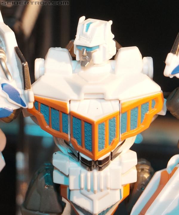 Toy Fair 2013: Transformers Generations - Transformers Event: DSC02095a
