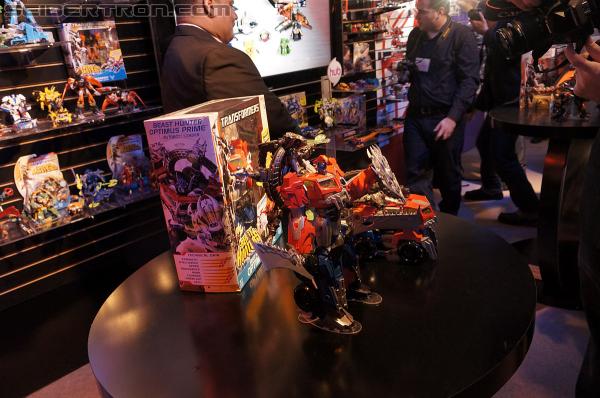 Toy Fair 2013: Transformers Prime "Beast Hunters" - Transformers Event: DSC02131