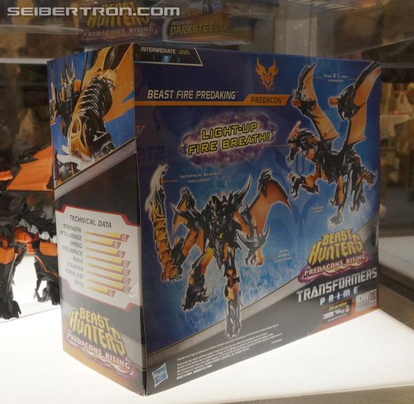 BotCon 2013: Hasbro Display: Beast Hunters and Beast Hunters Predacons Rising - Transformers Event: DSC06490