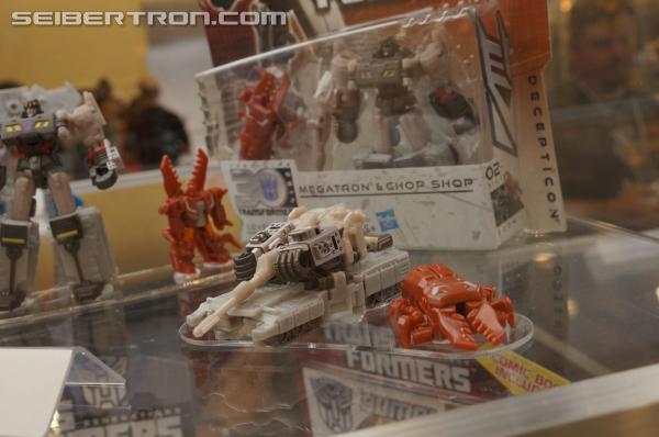 BotCon 2013: Hasbro Display: Generations - Transformers Event: DSC06189
