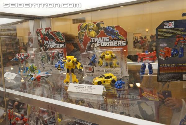 BotCon 2013: Hasbro Display: Generations - Transformers Event: DSC06233