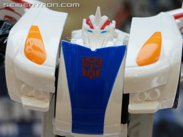 BotCon 2013: Upcoming Transformers Prime Beast Hunters products - Transformers Event: DSC06830a