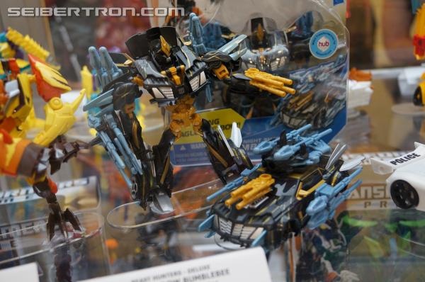 BotCon 2013: Upcoming Transformers Prime Beast Hunters products - Transformers Event: DSC06880