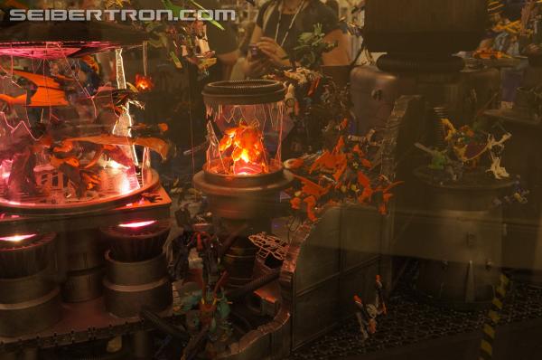 BotCon 2013: Beast Hunters Diorama Display - Transformers Event: DSC06569