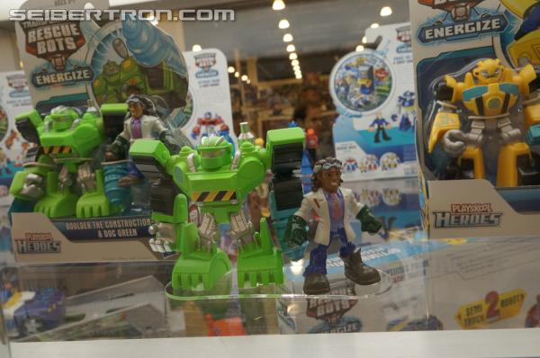 BotCon 2013: Hasbro Display: Rescue Bots Energize - Transformers Event: DSC06258