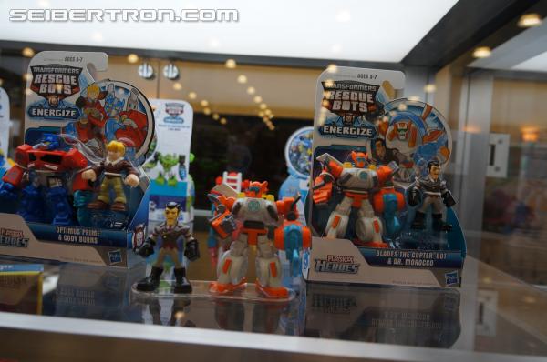 BotCon 2013: Hasbro Display: Rescue Bots Energize - Transformers Event: DSC06893