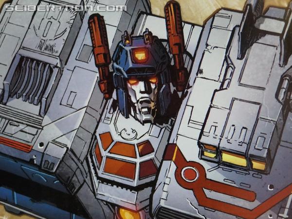 BotCon 2013: Hasbro Display: San Diego Comic-Con 2013 Exclusives - Transformers Event: DSC07168a