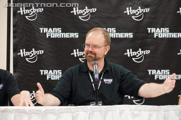 BotCon 2013: Panels: Hasbro, Club and Rescue Bots - Transformers Event: DSC07085