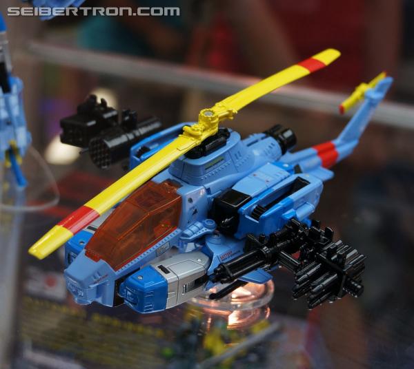 SDCC 2013: Hasbro Display: Transformers Generations (Preview Night) - Transformers Event: DSC02776b