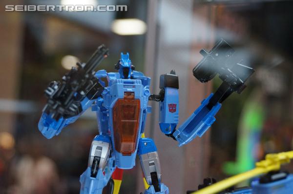 SDCC 2013: Hasbro Display: Transformers Generations (Preview Night) - Transformers Event: DSC02781