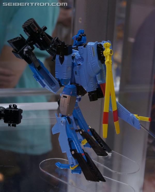 SDCC 2013: Hasbro Display: Transformers Generations (Preview Night) - Transformers Event: DSC02886b