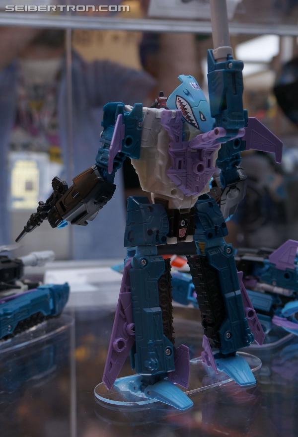 SDCC 2013: Hasbro Display: Transformers Generations (Preview Night) - Transformers Event: DSC02892a