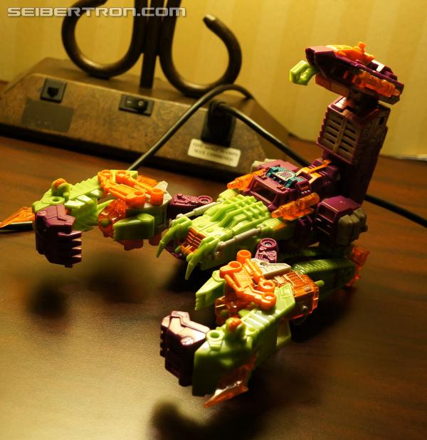 BotCon 2014: Box Set Exclusives Plus More!!! - Transformers Event: DSC05868