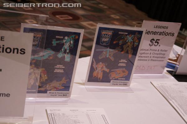 BotCon 2014: Club Store Gallery - Transformers Event: DSC06036