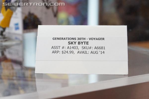 BotCon 2014: Hasbro Display: Transformers Generations - Transformers Event: Generations 021