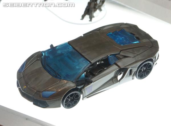 BotCon 2014: Hasbro Display: Age of Extinction Generations - Transformers Event: Aoe Generations 009