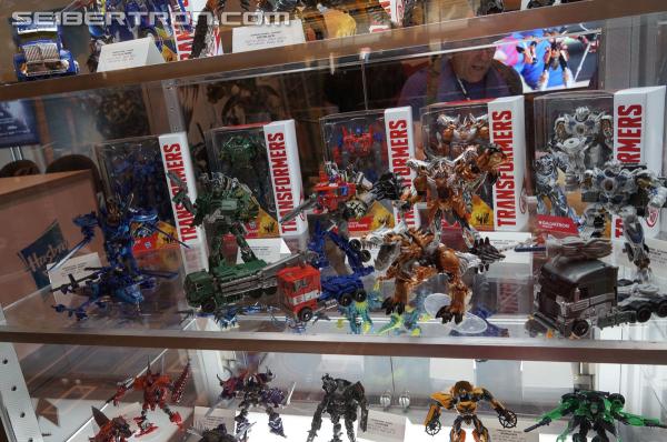 BotCon 2014: Hasbro Display: Age of Extinction Generations - Transformers Event: Aoe Generations 034