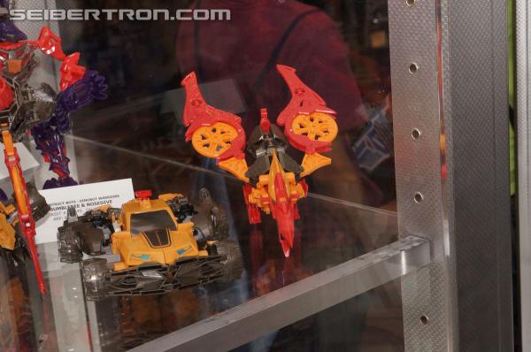 BotCon 2014: Hasbro Display: Construct-Bots and Stomp & Chomp Grimlock - Transformers Event: Construct Bots+more 021