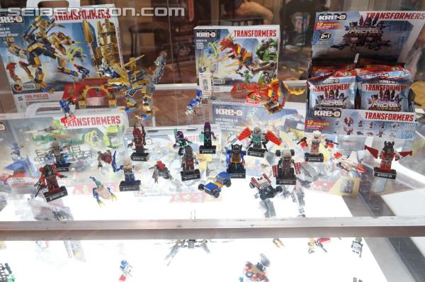 BotCon 2014: Hasbro Display: Kre-o Transformers - Transformers Event: Kre O Transformers 001