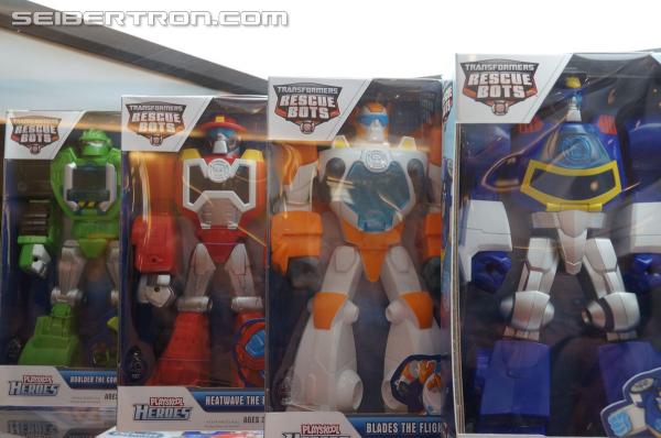 BotCon 2014: Hasbro Display: Transformers Rescue Bots - Transformers Event: Rescue Bots 012