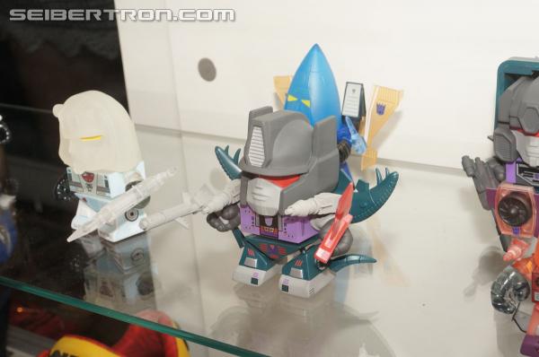 BotCon 2014: Hasbro Display: Loyal Subject Transformers Products - Transformers Event: Loyal Subjects 004