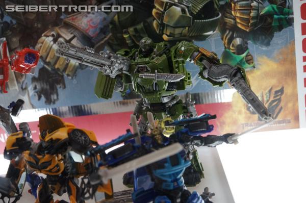 BotCon 2014: Hasbro Display: Age of Extinction Generations New Reveals - Transformers Event: DSC06939