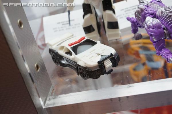 BotCon 2014: Hasbro Display: Age of Extinction Robots In Disguise New Reveals - Transformers Event: DSC06968