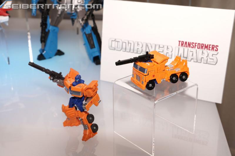 NYCC 2014: Transformers Generations Combiner Wars - Transformers Event: Combiner Wars 014
