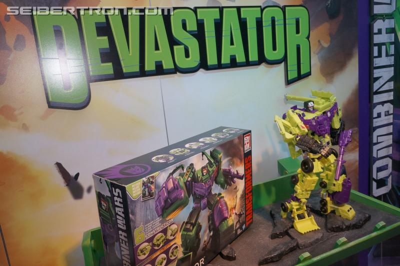 Toy Fair 2015: Combiner Wars Devastator - Transformers Event: Devastator 001